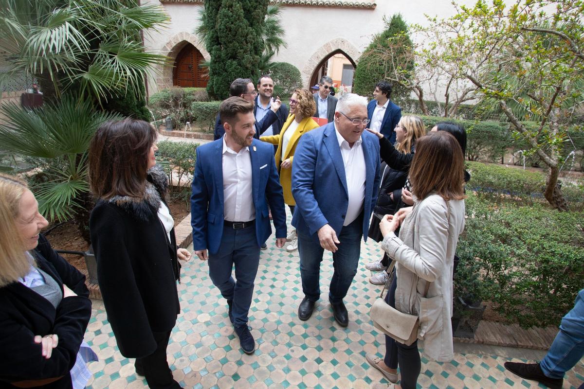 El alcalde de Anna, Miguel Marín y el diputado Pedro Cuesta.