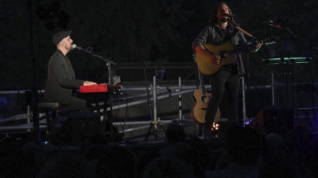 Concierto de Andrés Suárez en las aceñas de Cabañales el pasado año. | ALBA PRIETO (ARCHIVO)