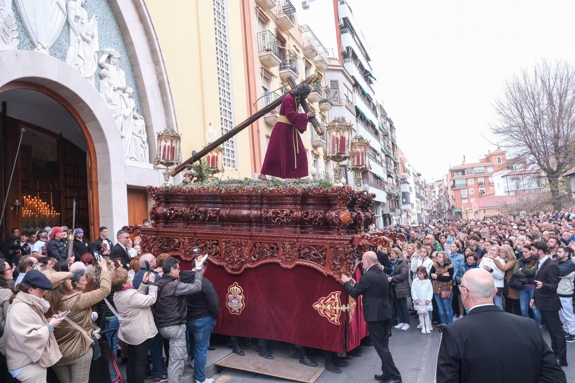 Así han sido las procesiones de la tarde de Domingo de Ramos en Alicante