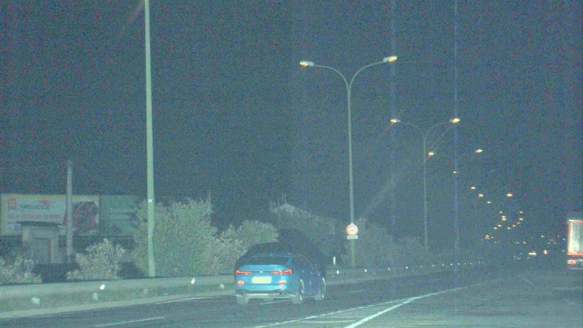 Foto del radar que 'cazó' a un conductor a 124 kms/h en un tramo de 50.