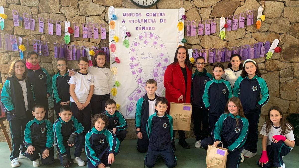 Una actividad del Concello de Silleda con escolares durante el 25-N.
