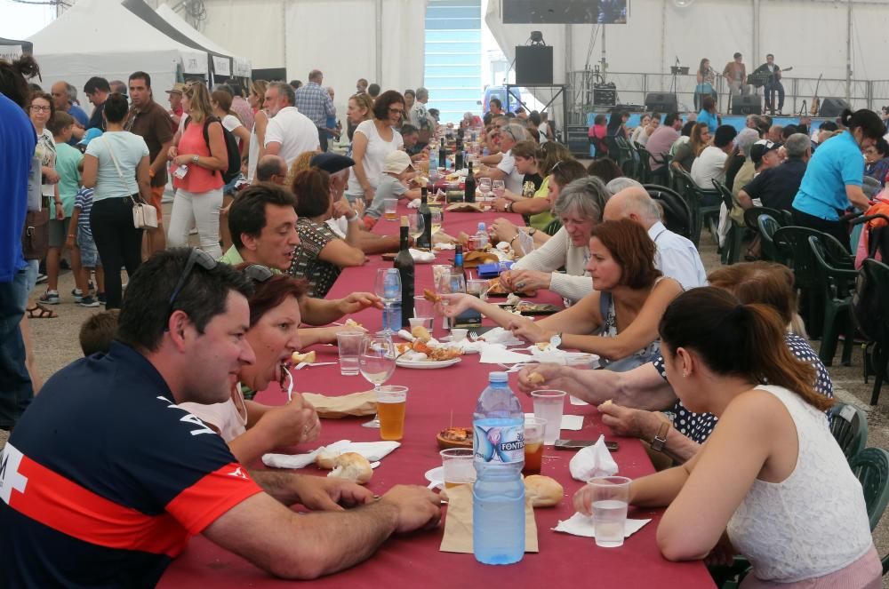 La villa celebra la fiesta gastronómica con la langosta como la reina de la ceremonia