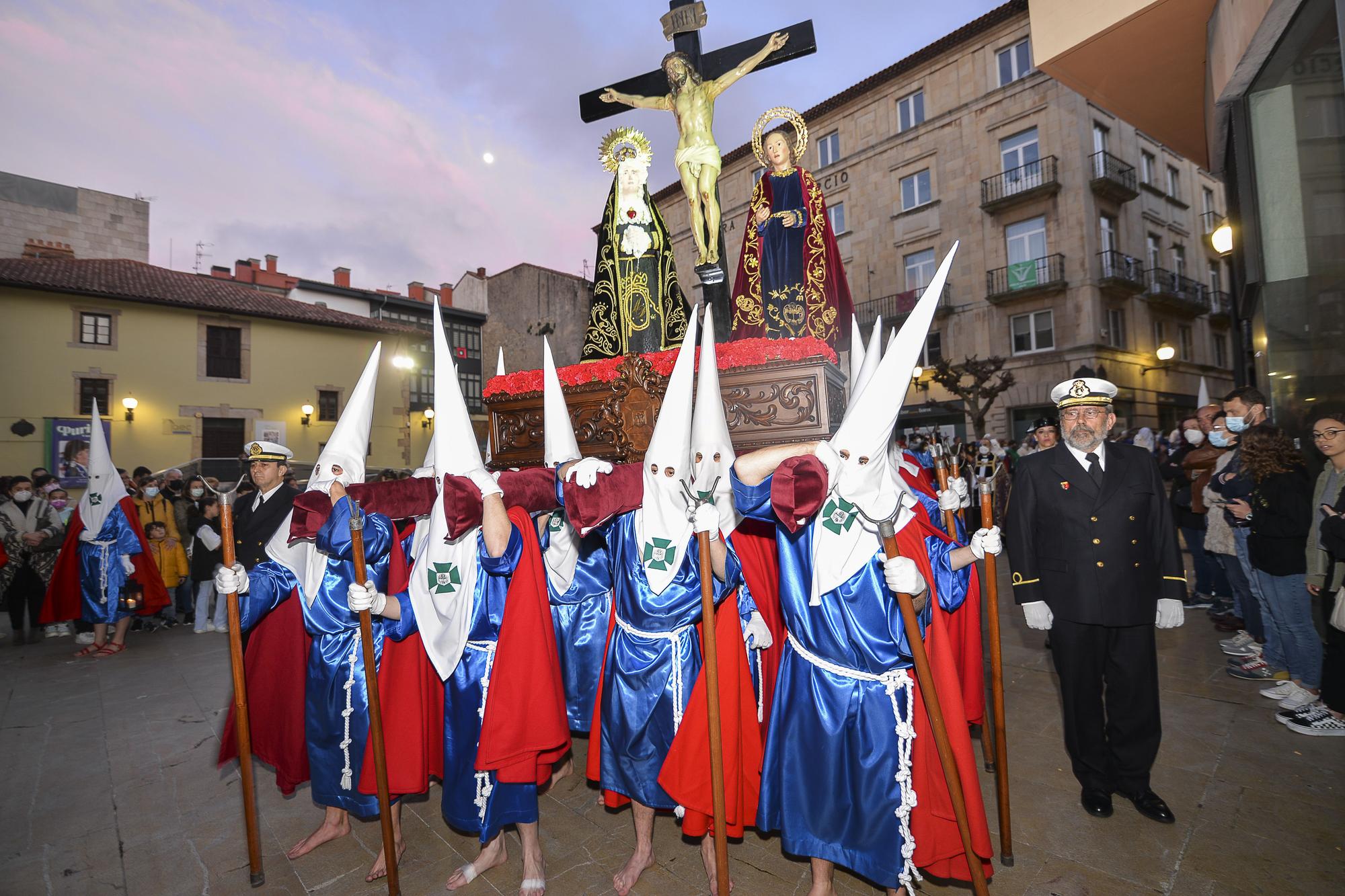 EN IMÁGENES: Los sanjuaninos protagonizan la procesión de la Tercera Palabra en Avilés