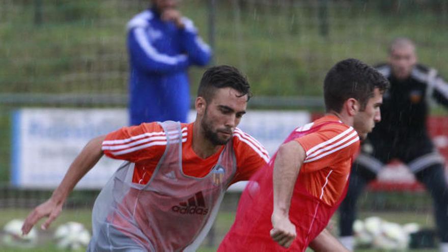 El lateral de Pedreguer dejó detalles de mucha calidad.