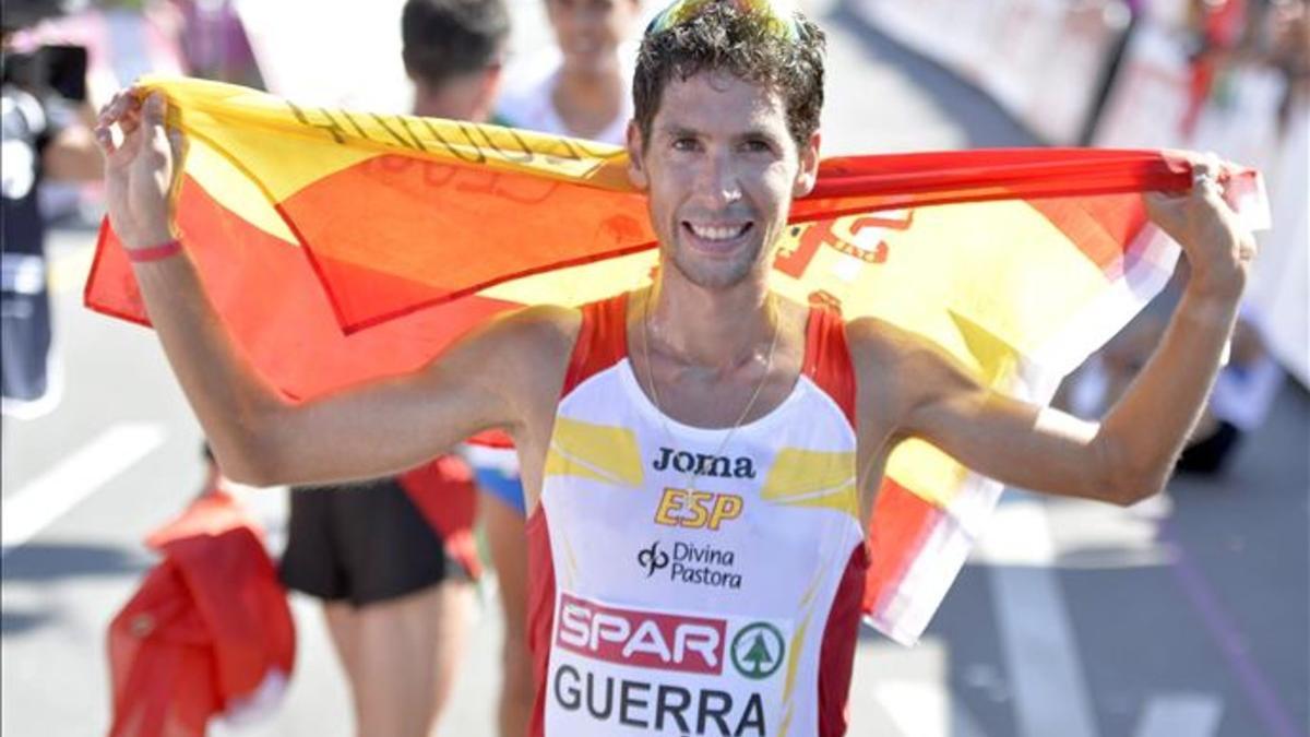 Javi Guerra se queda en casa