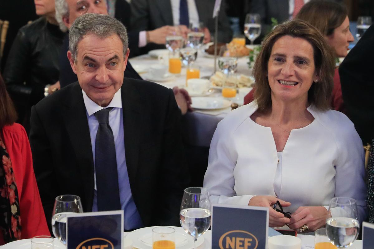 Desayuno informativo de Nueva Economía Fórum protagonizado por la ministra Teresa Ribera