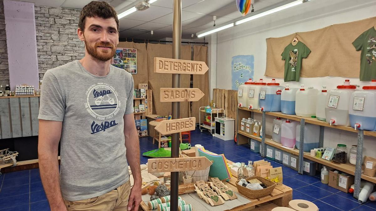 Gerard Farré a l'establiment ubicat al carrer Vilanova