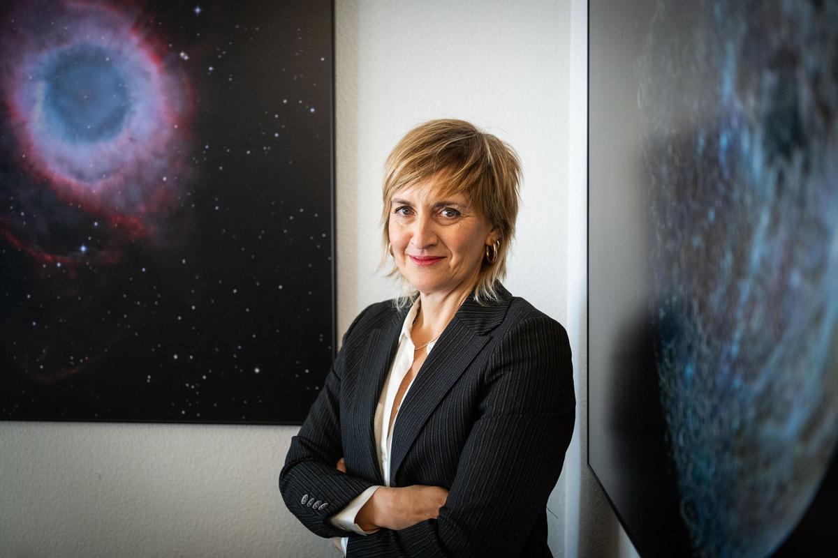 Eva Villaver, subdirectora del IAC, en su despacho