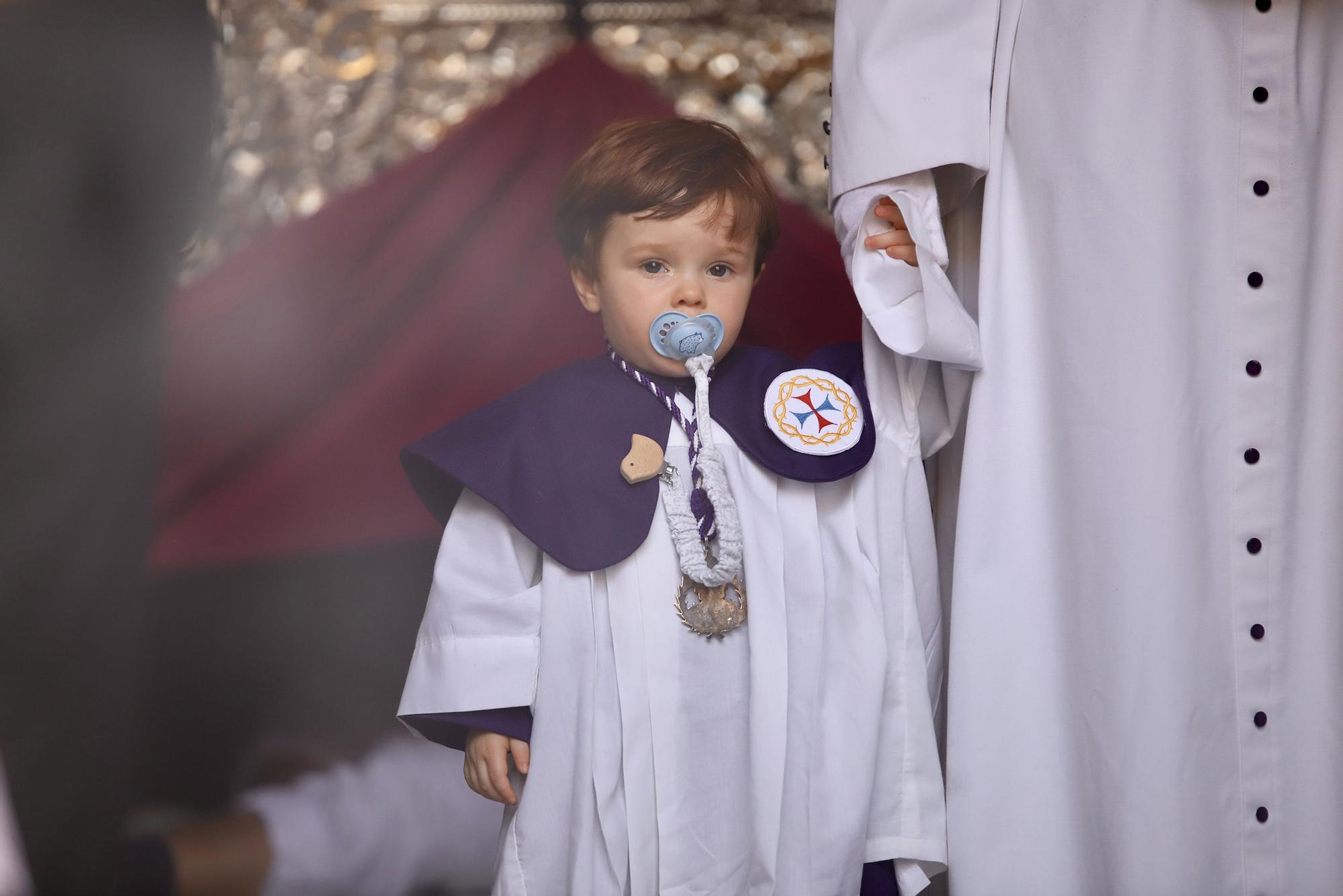 La procesión de la Hermanda de la Santa Faz en imágenes