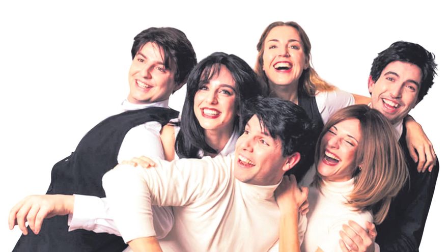Irina Bargues: "Crecí viendo ‘Friends’ en Canal +, así que interpretar a Phoebe es increíble"