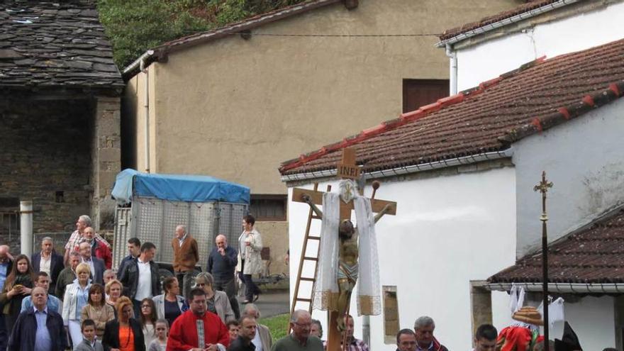 Procesión en Casomera.