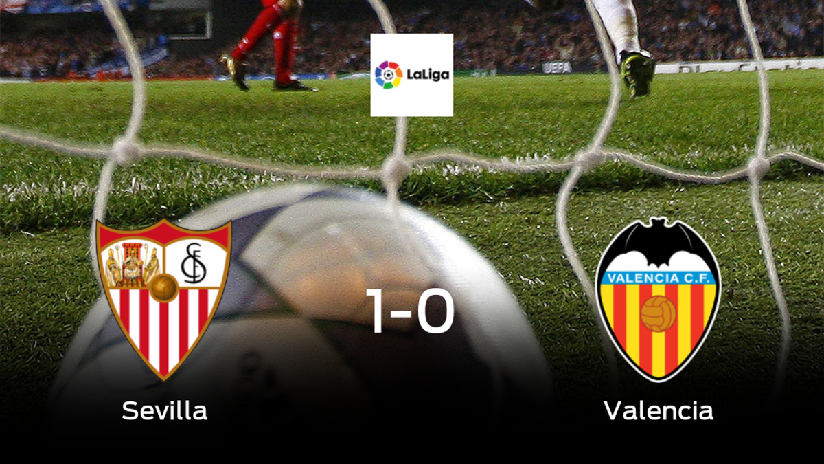 El Sevilla consigue la victoria frente al Valencia en el segundo tiempo (1-0)