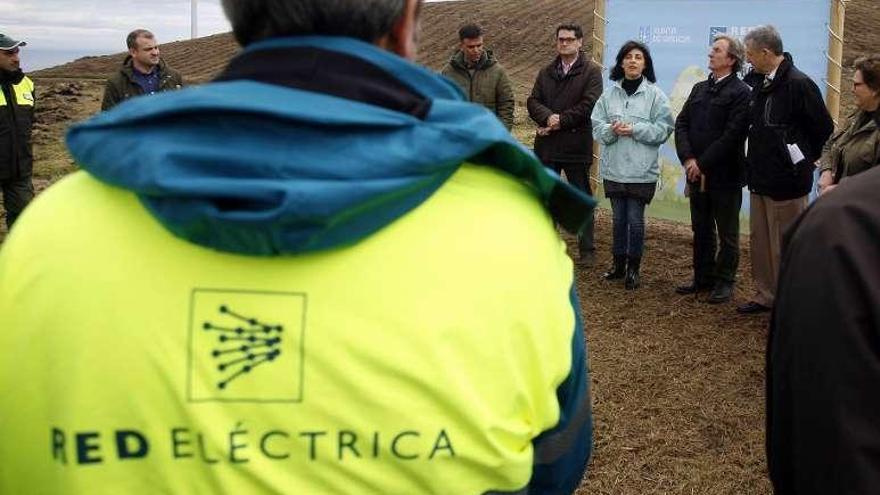 La conselleira de Medio Rural, Ángeles Vázquez, ayer, en Outes.