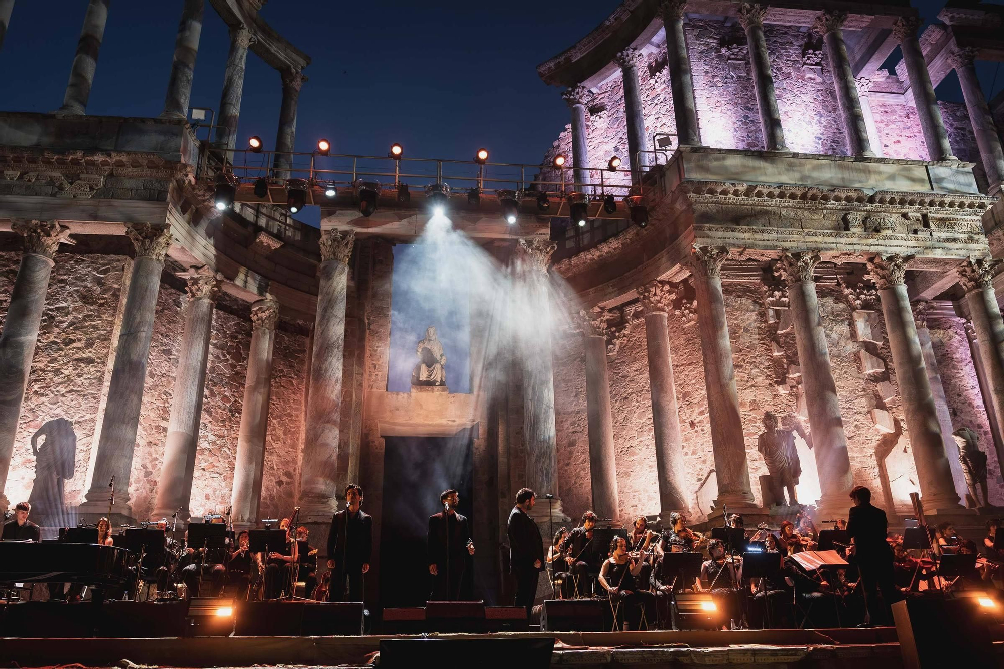 El concierto de Il Volo en el Teatro Romano de Mérida, en imágenes