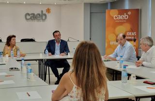 La CAEB alerta al Govern sobre la falta de trabajadores este verano