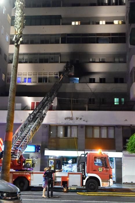 15-06-2018 LAS PALMAS DE GRAN CANARIA. Incendio ...