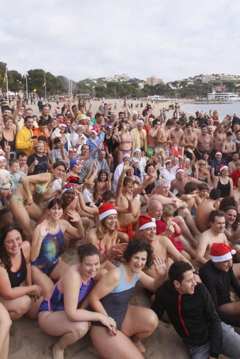 Primer bany de l'Any a 2018 - Sant Feliu de Guíxols