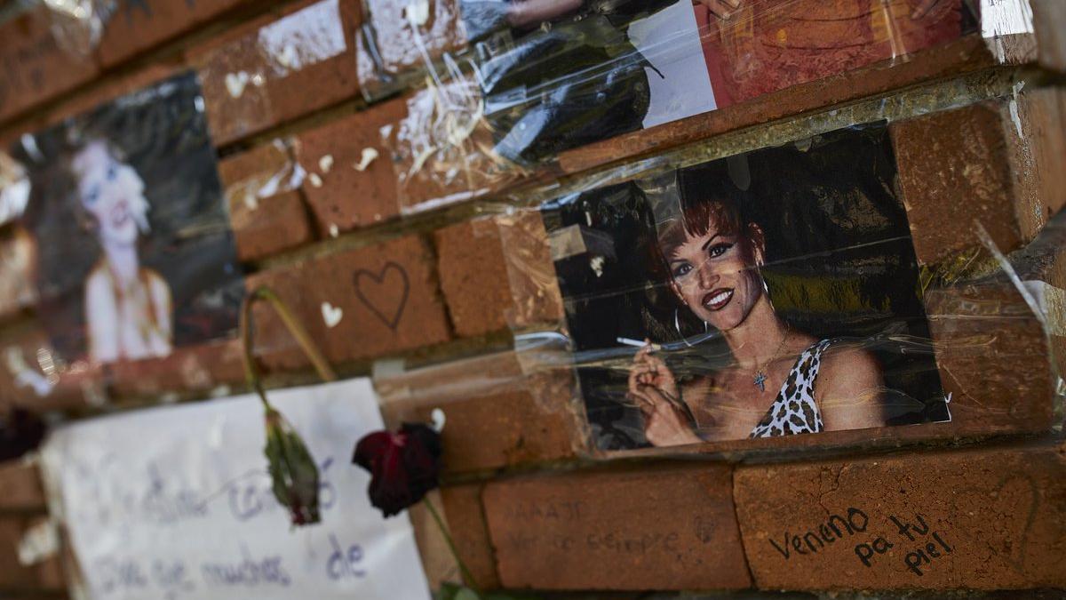 Homenaje a Cristina Ortiz,. &#039;La Veneno&#039;, en el parque del Oeste (Madrid).