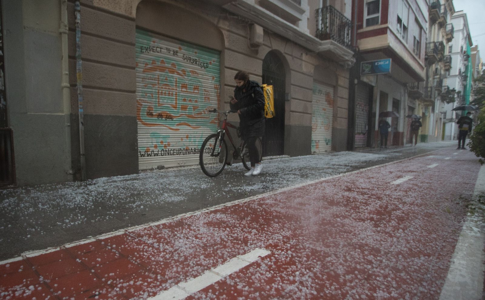 FOTOS | El temporal de lluvia y granizo en València