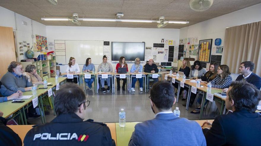 Cort asegura al CEIP Cas Capiscol que la Policía Local ha incrementado las intervenciones en el entorno de la antigua cárcel de Palma