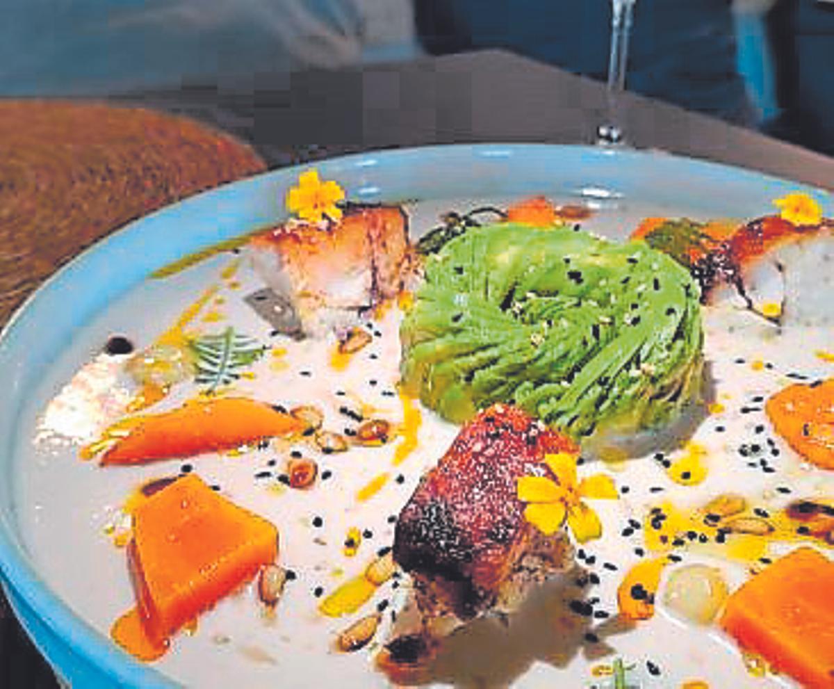 Ajoblanco con melon y albaricoque Ajoblanco con melon y albaricoque