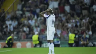 El Tottenham condena los insultos racistas contra Mathys Tel en redes sociales
