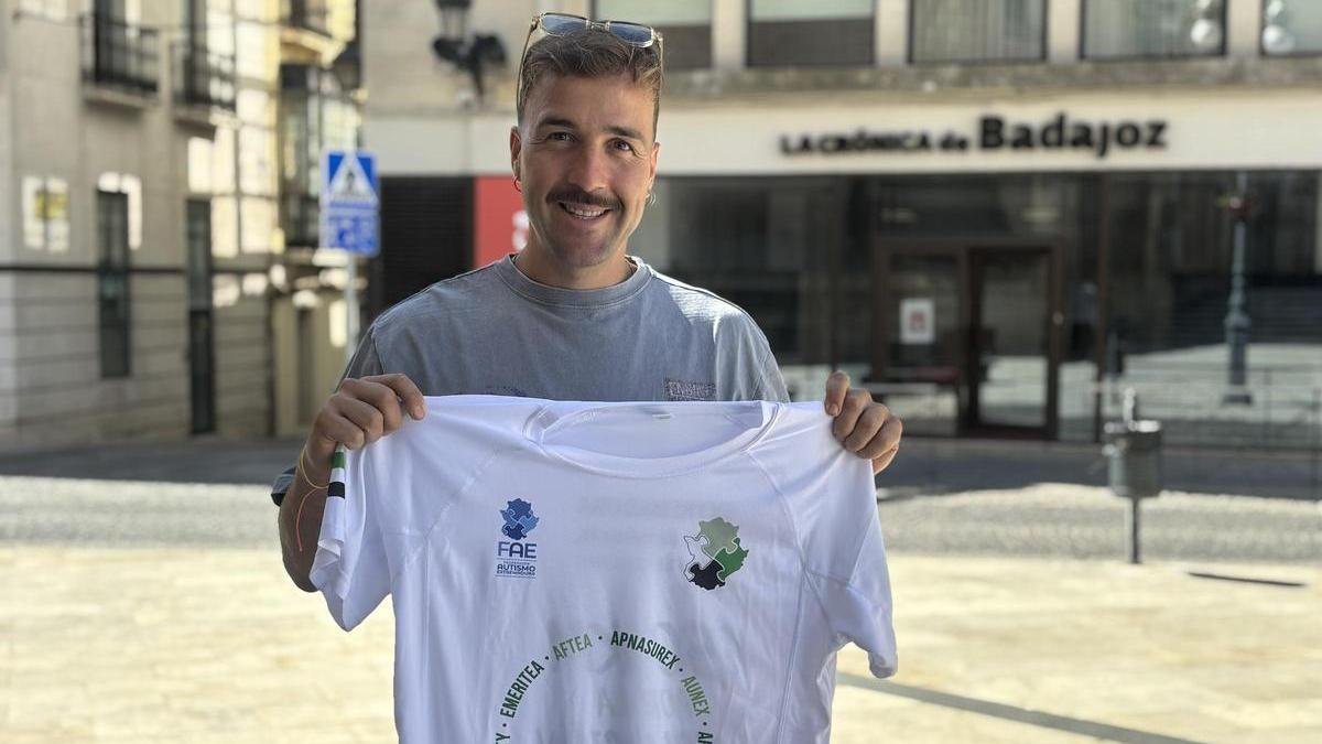 Vídeo | "El reto no es de Jesús Corzo, es de la Federación de Autismo": un joven de Montijo correrá 650 kilómetros del Camino de Santiago