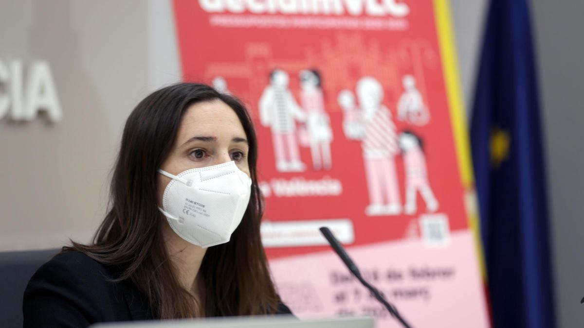 La concejala Elisa Valía presentó la nueva fase de los decidimVLC.