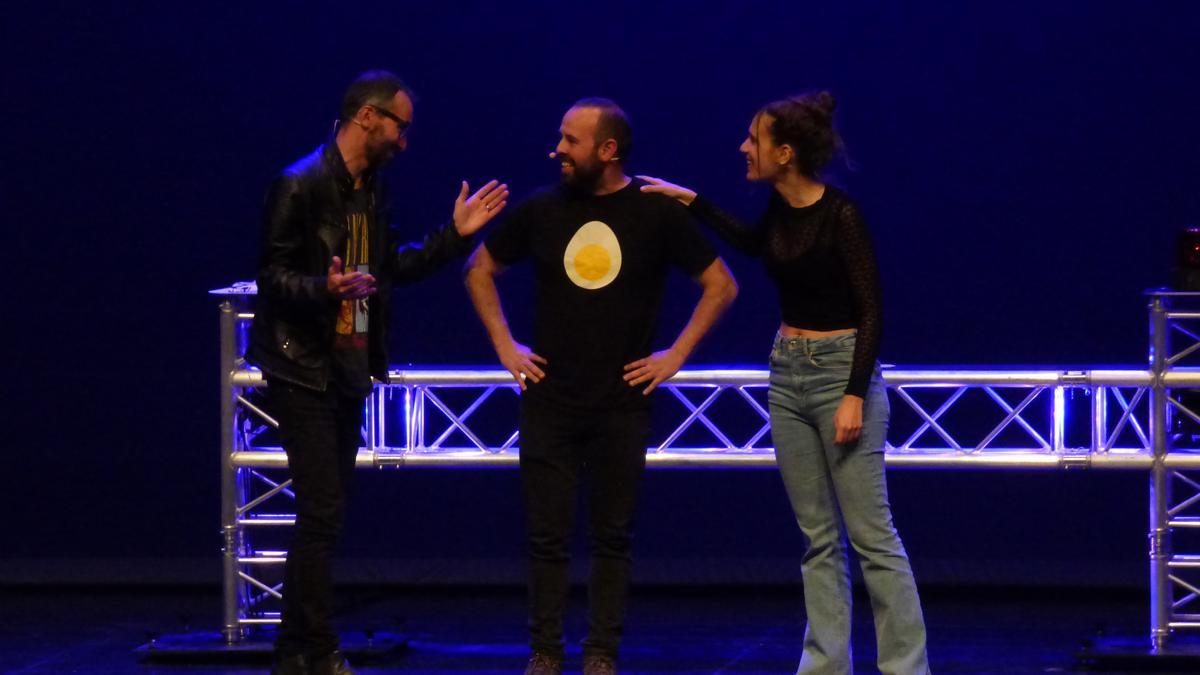 Peyu, Jair Domínguez i Neus Rossell mostren les interioritats de 'Sortint del Búnquer' al Festival Còmic