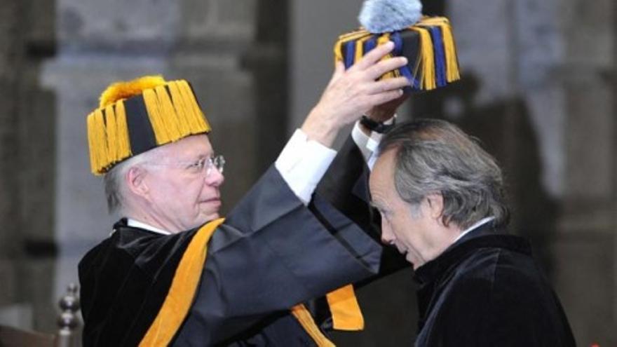 Serrat y Saura, Honoris Causa