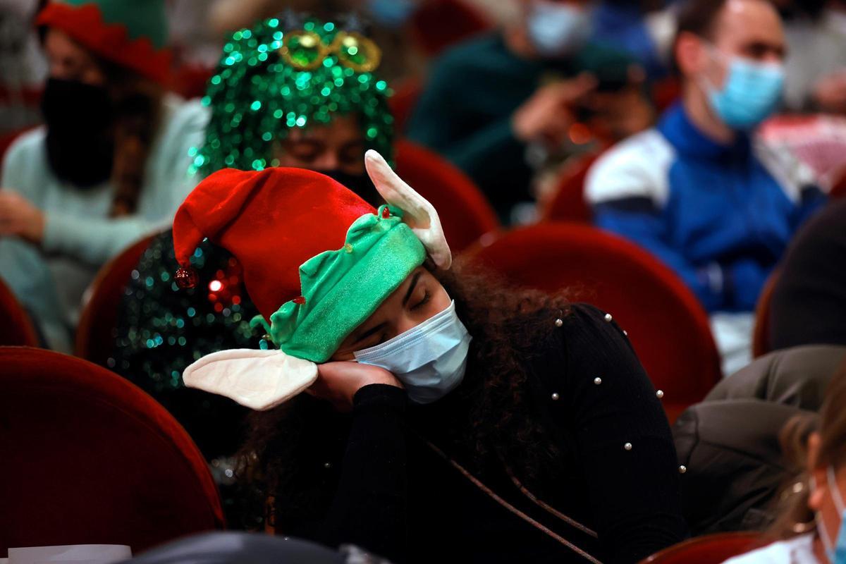 Los disfraces de los asistentes de la Lotería de Navidad