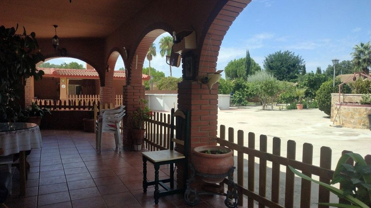 Chalet de una planta ubicada en el municipio de Villarrubia.