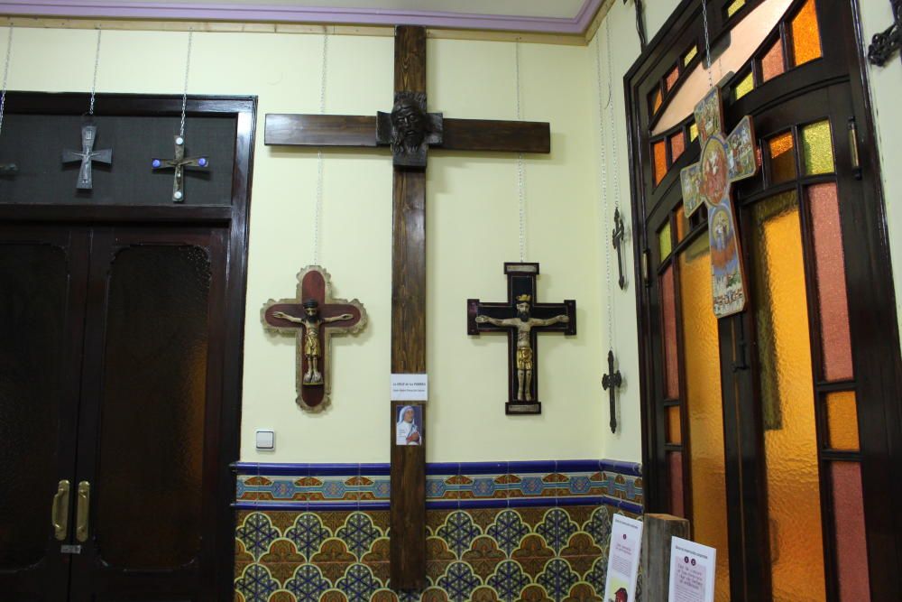 Cruz de los pobres para la ofrenda de alimentos