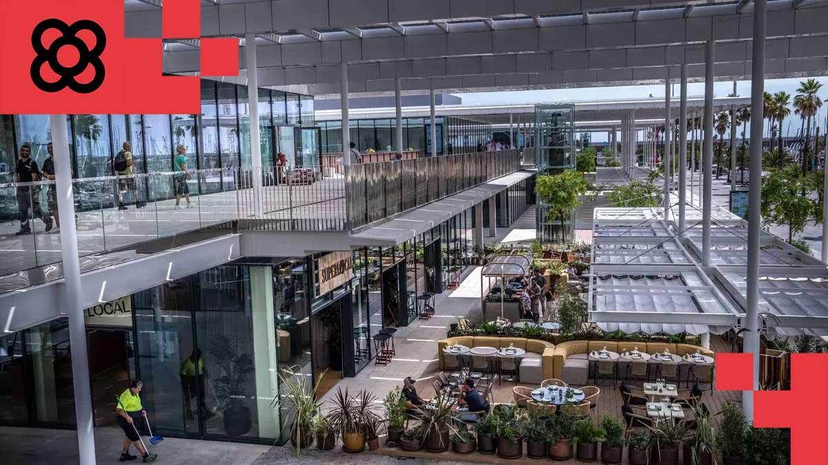 Vista general del muelle de Gregal, con la terraza de Superlocal, ya abierto, en la planta inferior.