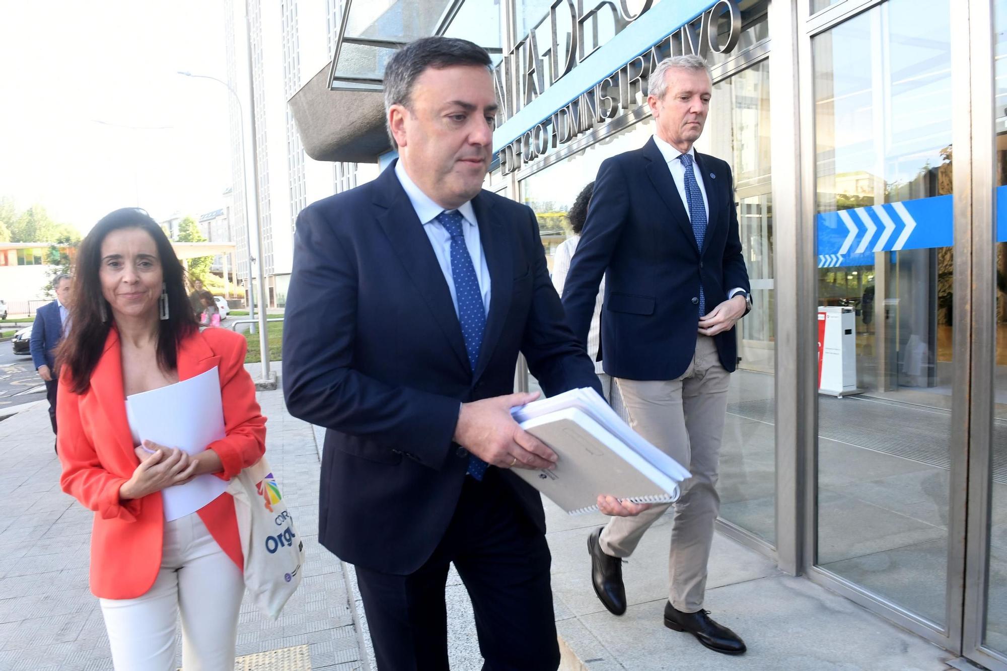 Reunión en A Coruña de los presidentes de la Xunta y la Diputación