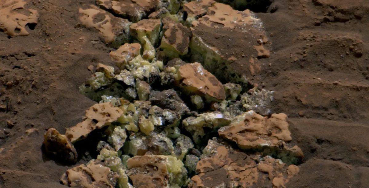 El rover Curiosity de la NASA descubre azufre puro en Marte