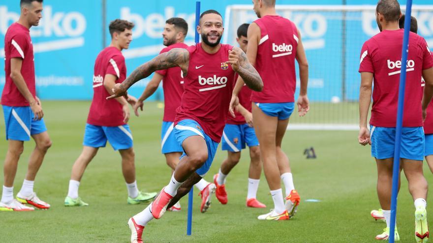 El Barça entrena con la mente puesta en San Mamés