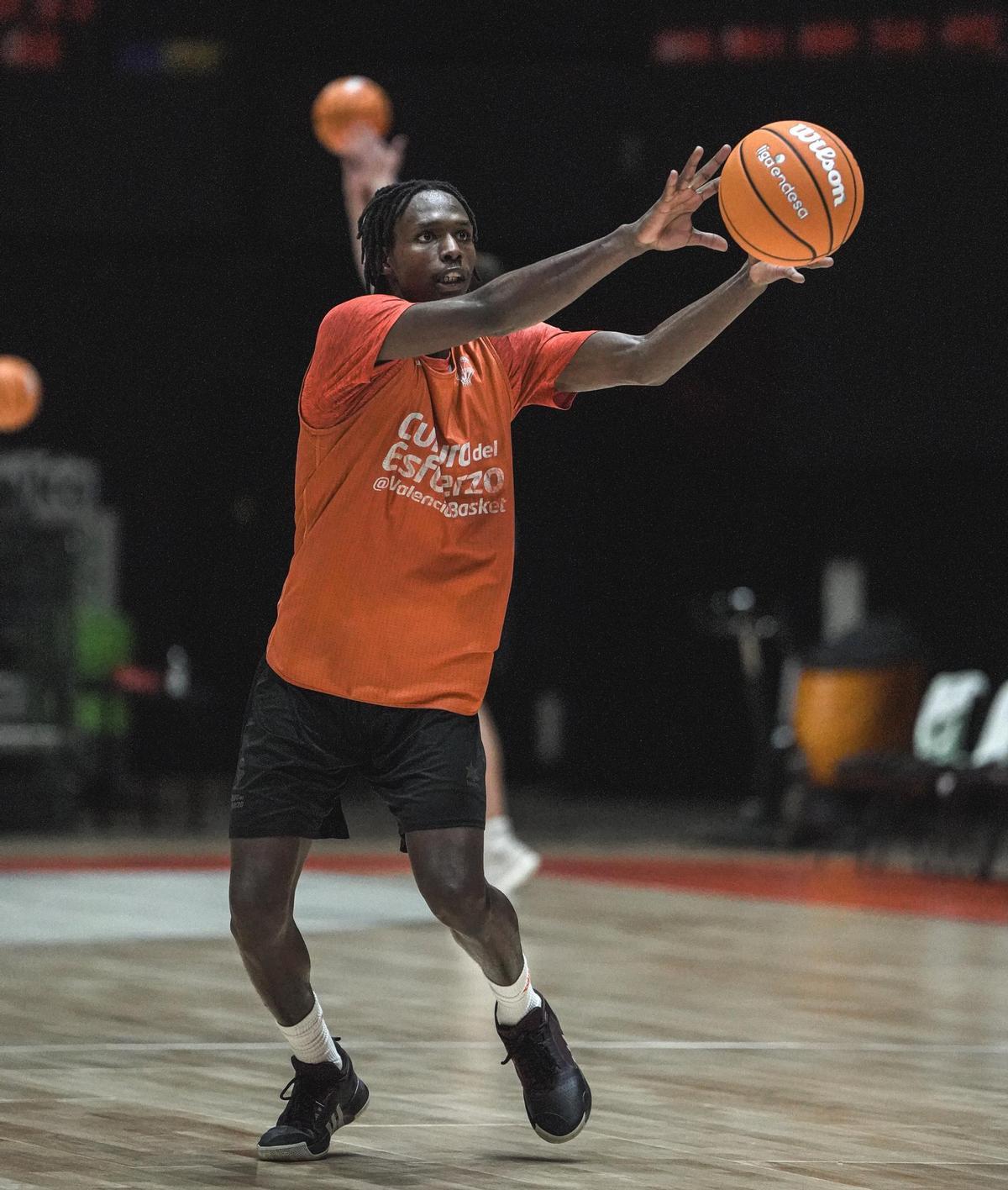 Brancou Badio también se enfrenta a algunos de sus antiguos compañeros