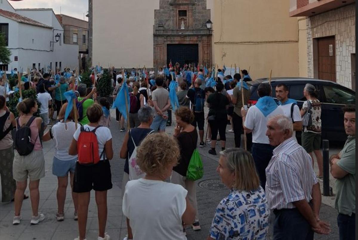 Varios momentos de la romería a Benicalaf 2026