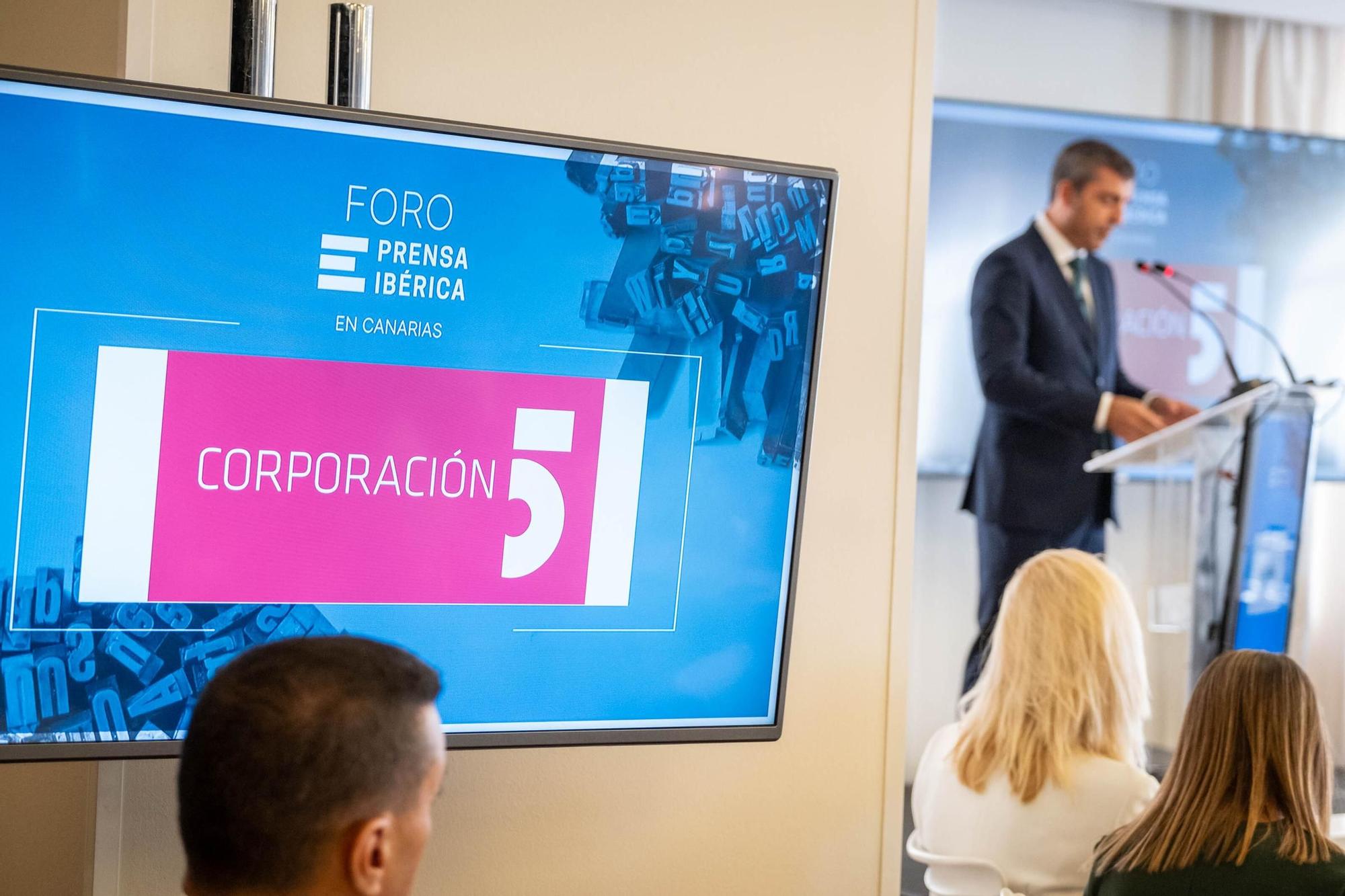 Foro con Manuel Domínguez