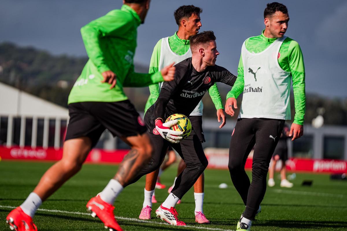 Les fotos del primer entrament de Ter Stegen amb el Girona FC