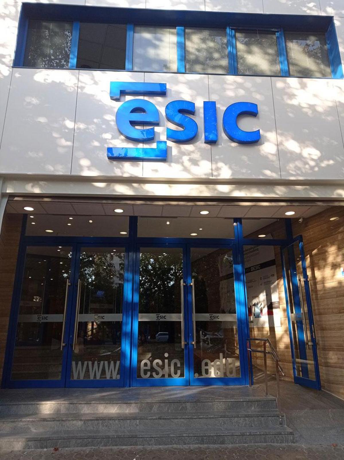 El campus de ESIC en Valencia se encuentra situado en Avenida Blasco Ibáñez 55.