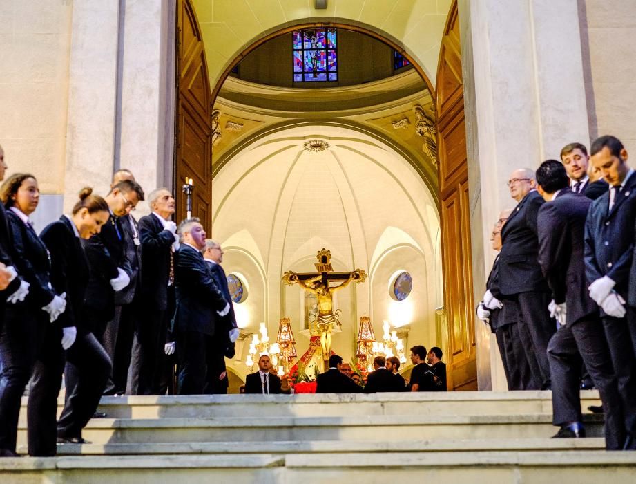 La procesión del Cristo del Buen Suceso en Elda