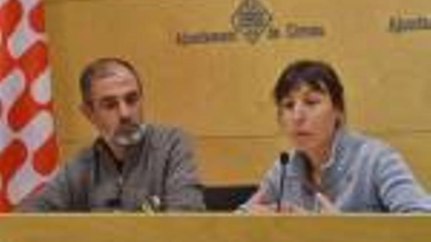 Els regidors Pere Albertí (ERC-MES) i Laia Pèlach (CUP).