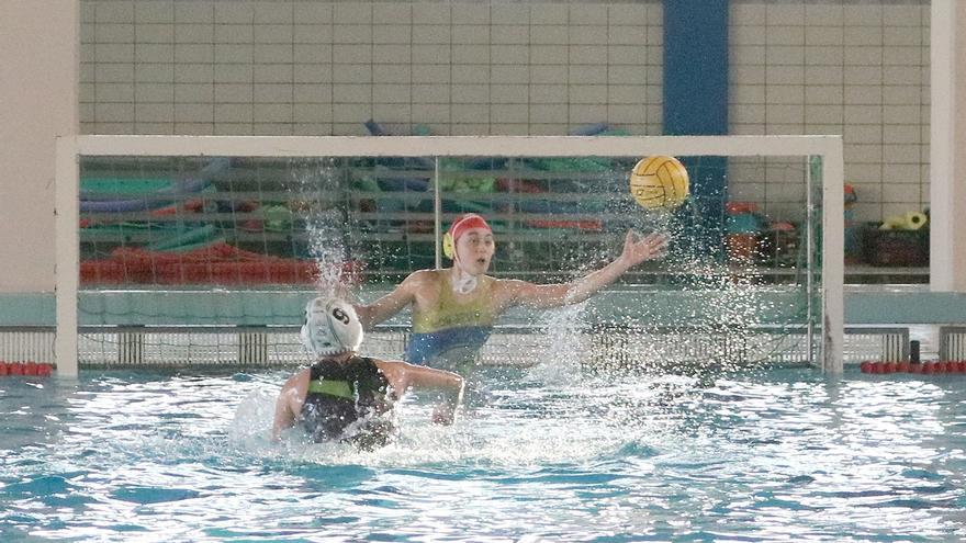 El Waterpolo Málaga femenino vuelve a respirar tras vencer al Ciudad de Rivas