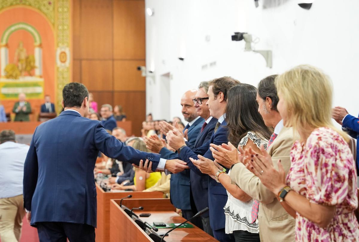 Juanma Moreno, investido presidente de la Junta de Andalucía tras alcanzar un acuerdo con Vox