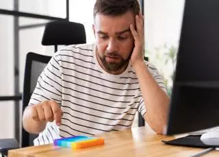 Despistes, desorganització i impulsivitat: els símptomes del TDAH en adults que poden passar desapercebuts