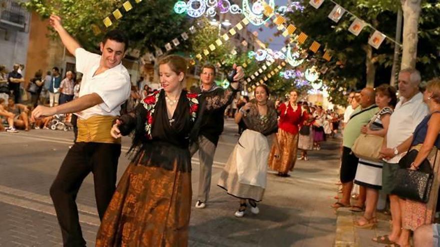 Xixona celebra el Dia de la Dansà