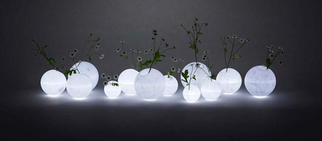 Jarrones redondos con luz 'Disguise' de WE+