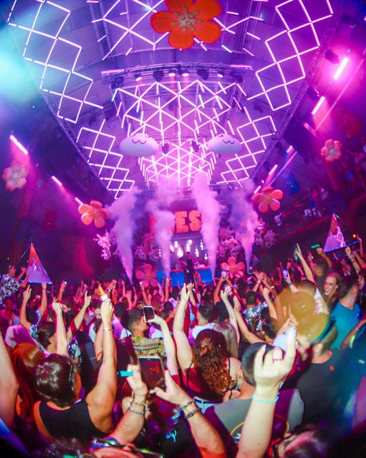 Una de las fiestas de Bresh.